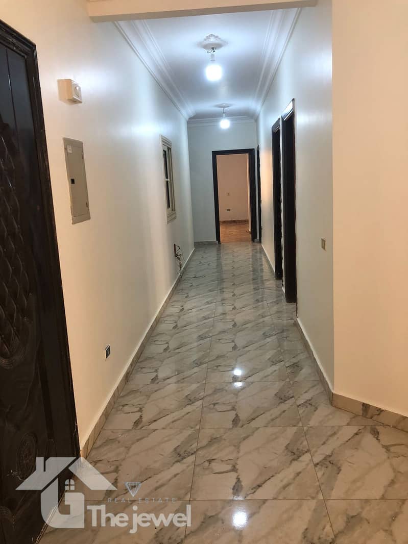 3 4b4ea9fc-021e-4966-817f-570954668479. jpg