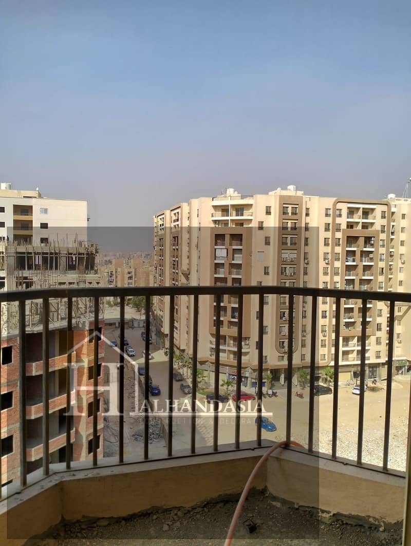 3 0033074d-497d-47e2-9252-21870d561c99. jpg