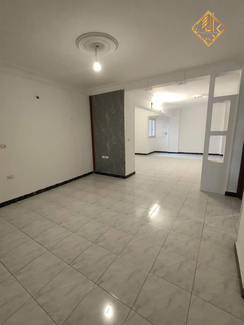 WhatsApp Image 2025-10-02 at 16.13. 37 (2). jpeg WhatsApp Image 2025-10-02 at 16.13. 37 (2). jpeg