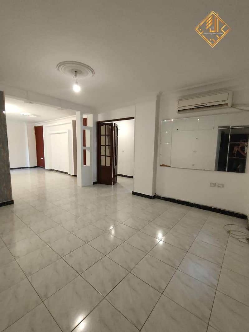 2 WhatsApp Image 2025-10-02 at 16.13. 35. jpeg