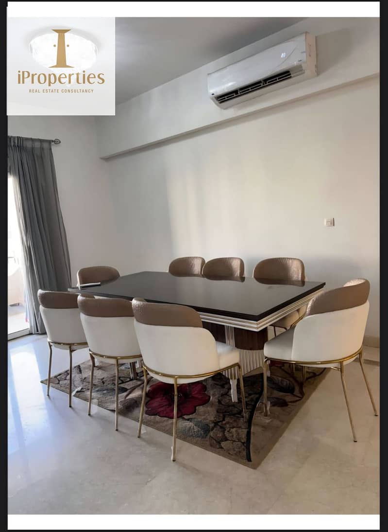 10 c79f7a55-8878-43d1-a36b-9ee3cf7b463d. png