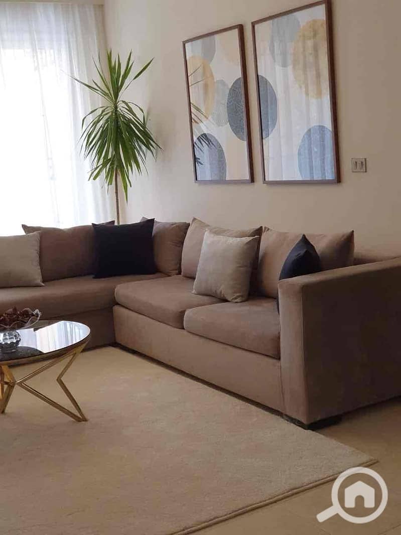 3 aba34bef-e7aa-4b9c-b4d7-b7e0e1a0b075. jpg