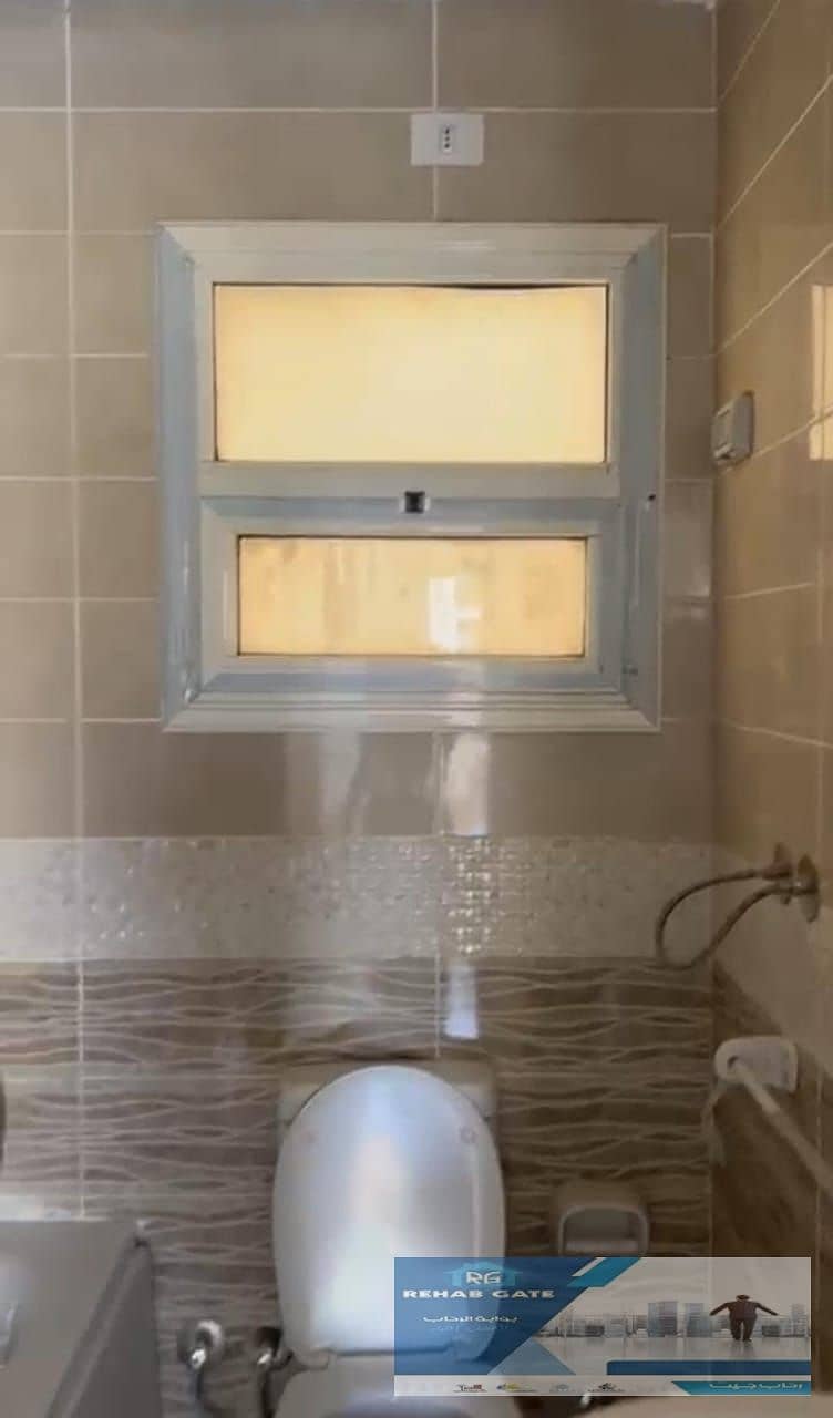 8 6aeef453-f2d2-4c4b-97fa-1b2780cbdf4b. jpg