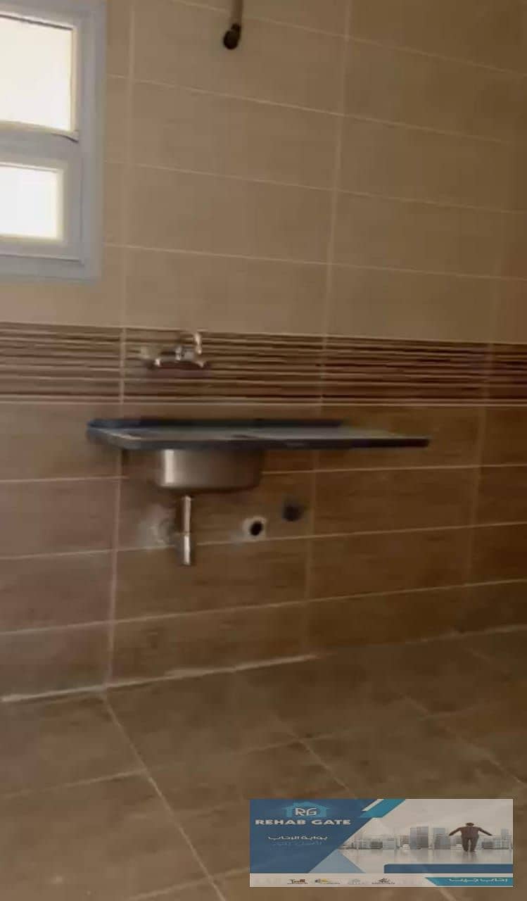 18 c3b8537d-6102-4afe-a60f-71ec335a12df. jpg