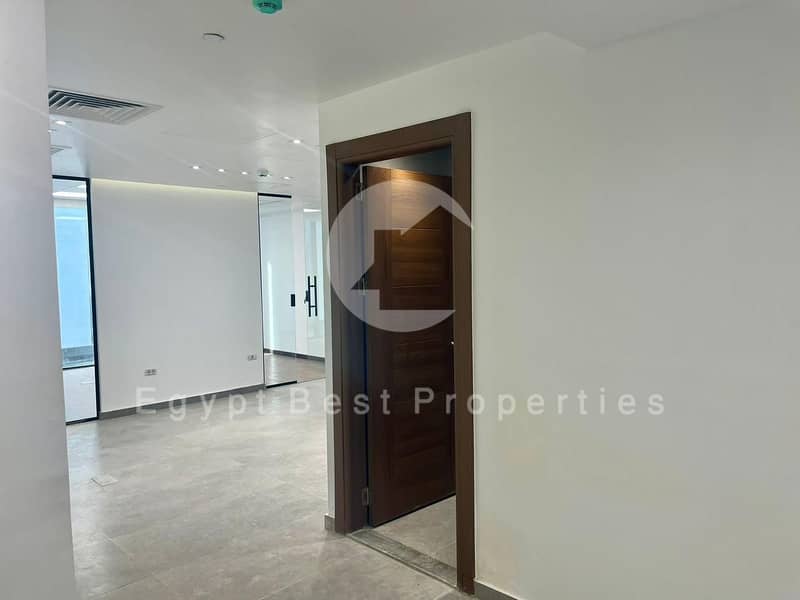 17 WhatsApp Image 2025-10-26 at 16.58. 01_03a0048e. jpg