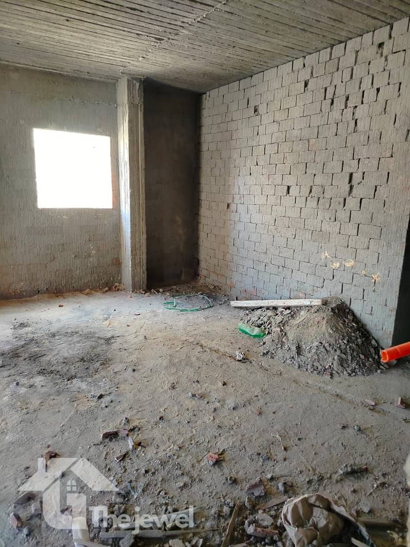 6 49880692-6e3f-431e-ab7a-8d5e00158a26. jpg