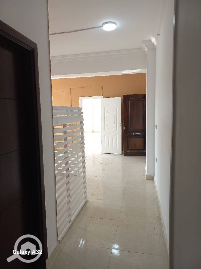 8 WhatsApp Image 2025-12-10 at 14.49. 49 (1). jpeg