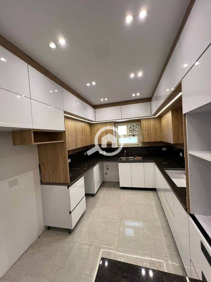 7 490676206_2016831345506796_6230114923807919192_n. jpg