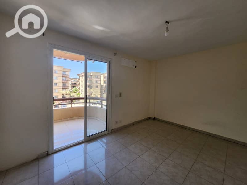 4 851c8b73-9ba1-4856-a5e7-e056779e8484. jpeg