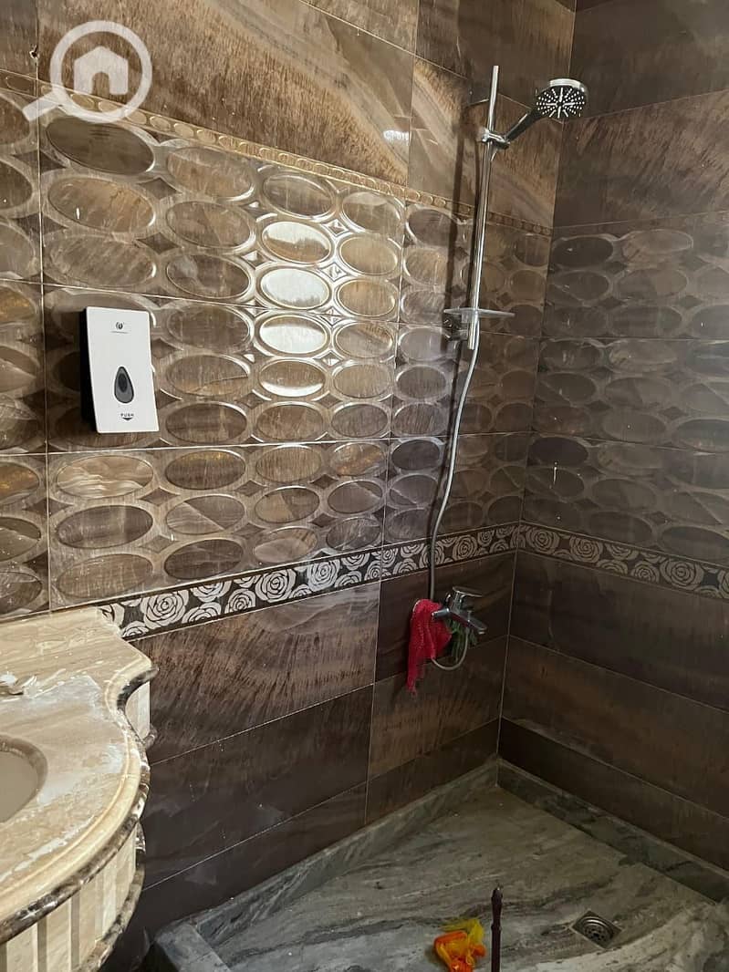 10 WhatsApp Image 2025-12-10 at 15.12. 38 (2). jpeg