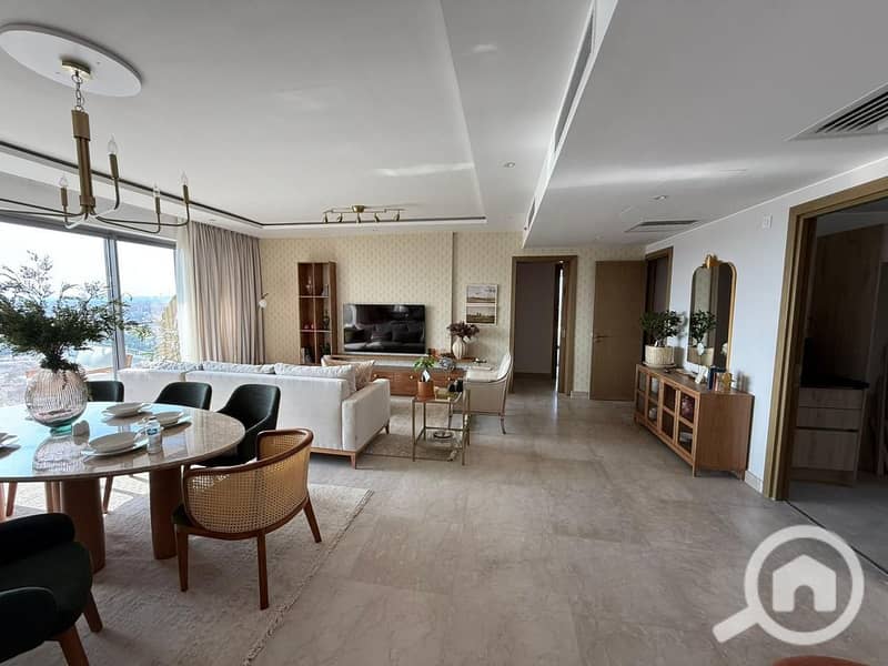 4 WhatsApp Image 2025-11-19 at 16.30. 06_ac4daffb. jpg