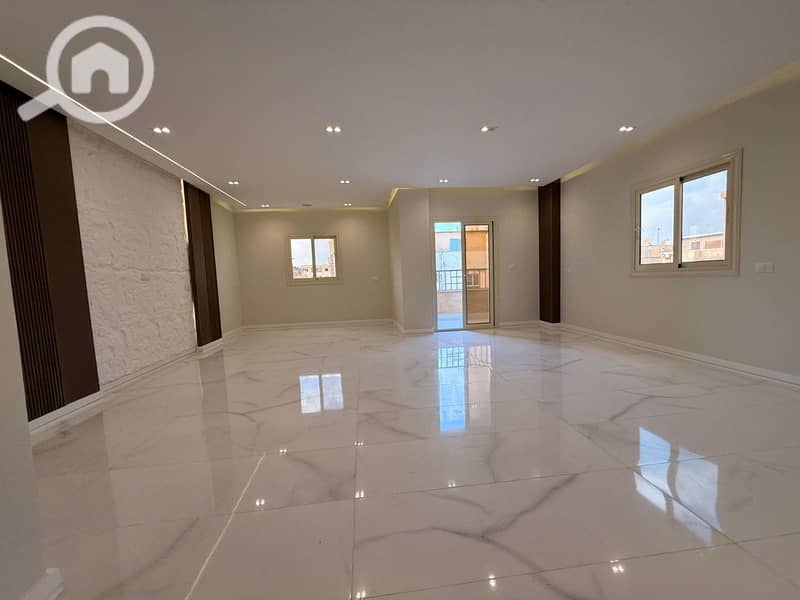 4 WhatsApp Image 2025-12-10 at 13.44. 36_d5d79947. jpg