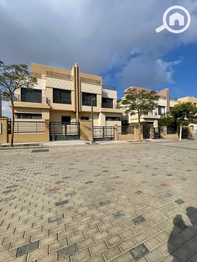 5 Bedroom Twin House for Sale in Sheikh Zayed, Giza - WhatsApp Image 2025-12-08 at 6.08. 37 PM (1). jpeg