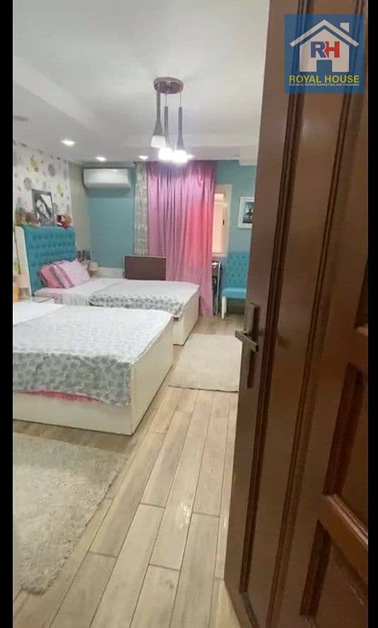 7 WhatsApp Video 2025-12-08 at 10.21. 28 AM. mp4_snapshot_00.01. 115. jpg