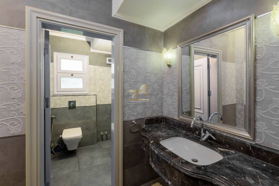 9 IMG_2930-Edit. jpg