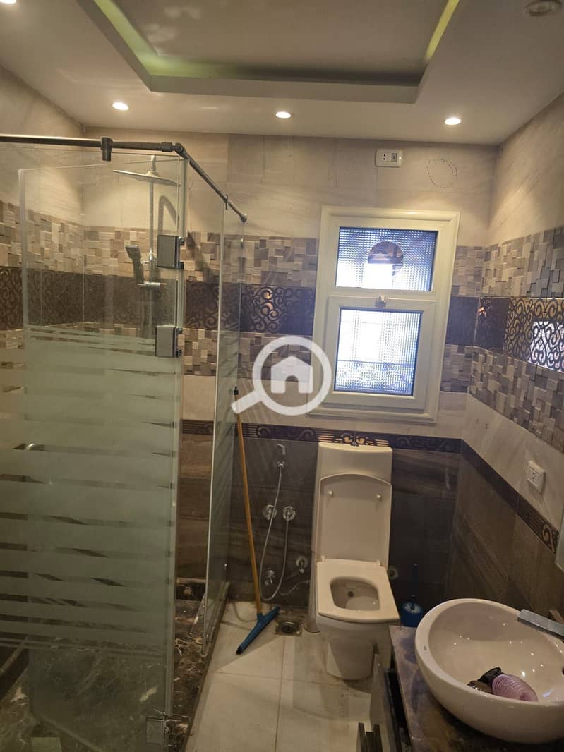 3 4b951cb0-8f56-44d0-9a3f-fef1c406c05b. jpg