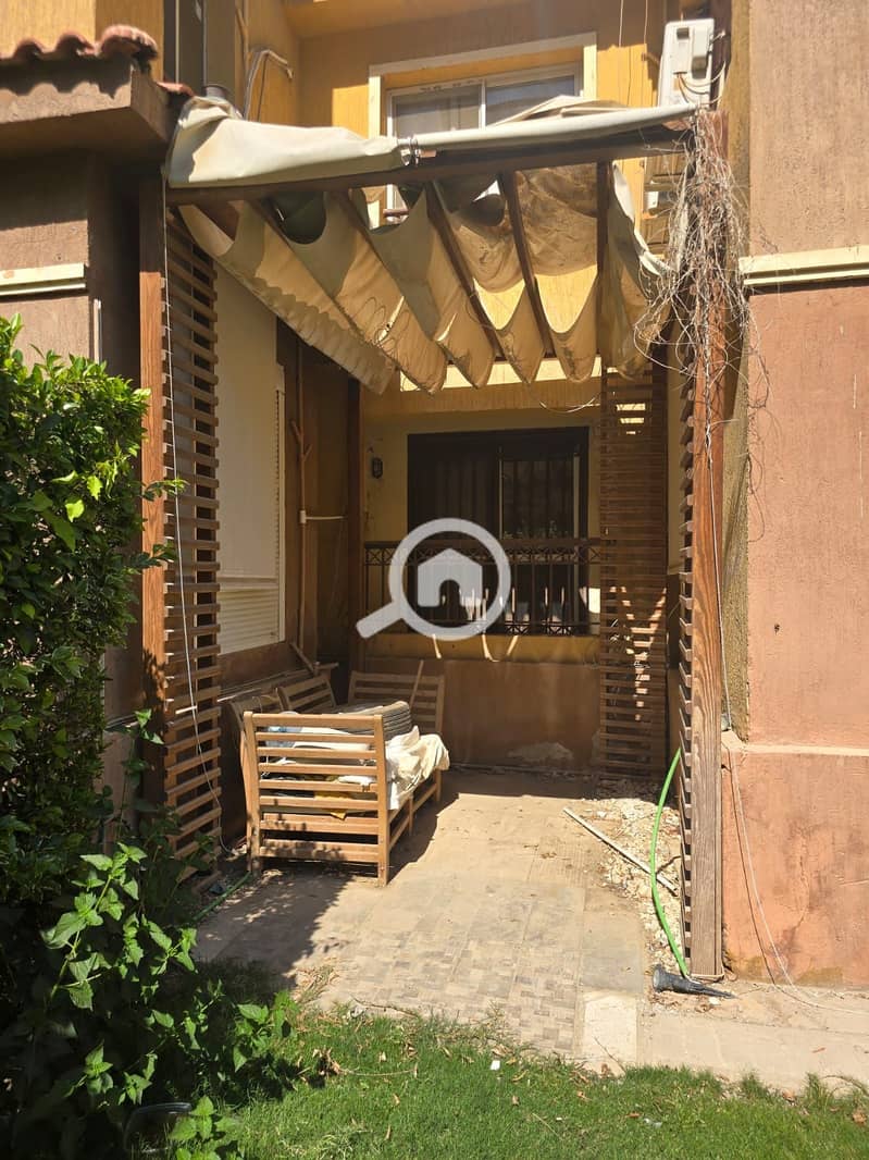 8 6919f9d9-336c-423f-bf8a-385ecd7a3f18. jpg