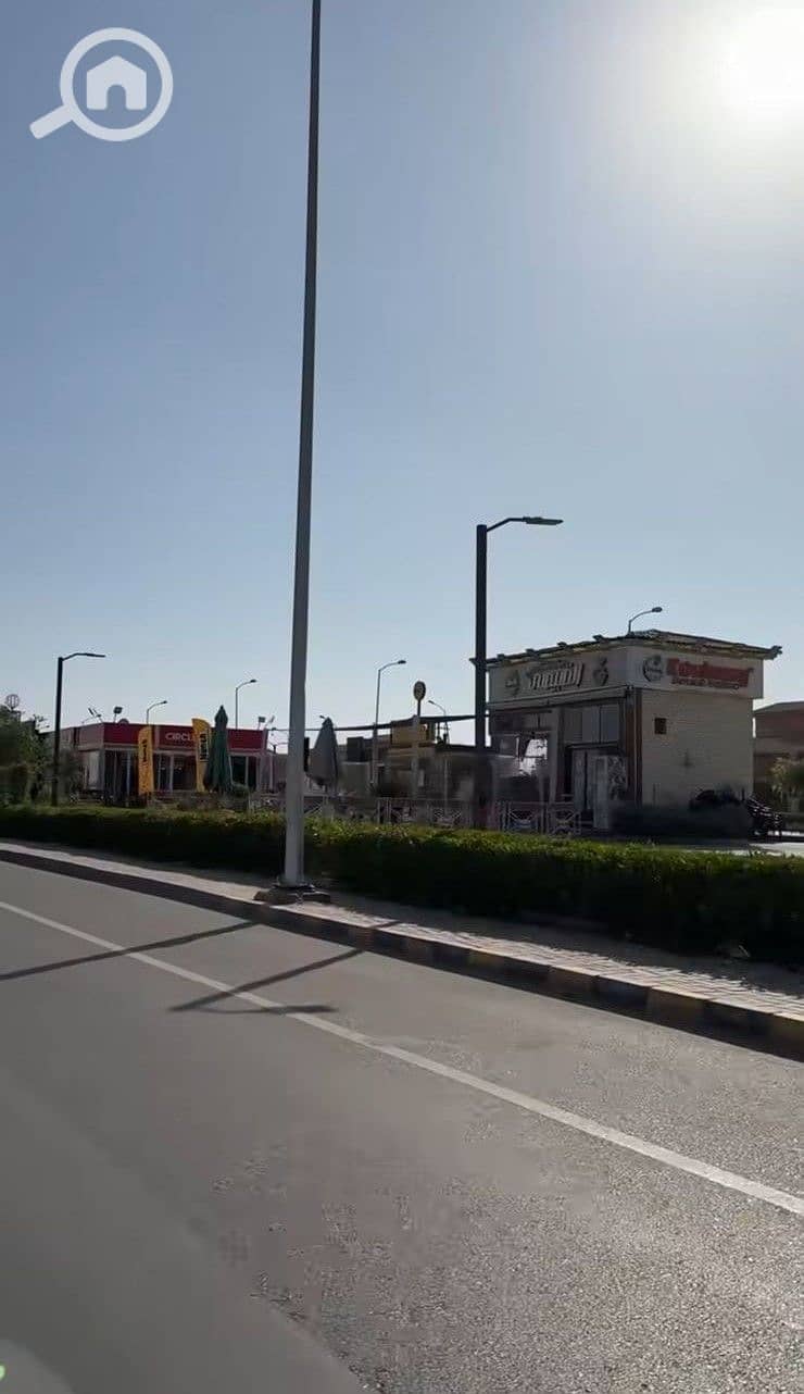 14 fb6478c2-9723-49fa-909c-f9a6c6161557. jpg