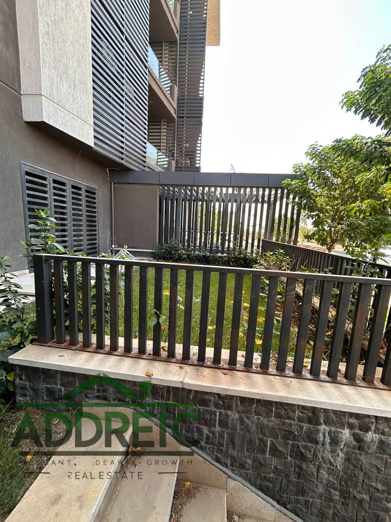 16 WhatsApp Image 2025-10-24 at 20.22. 44_9085ee65. jpg