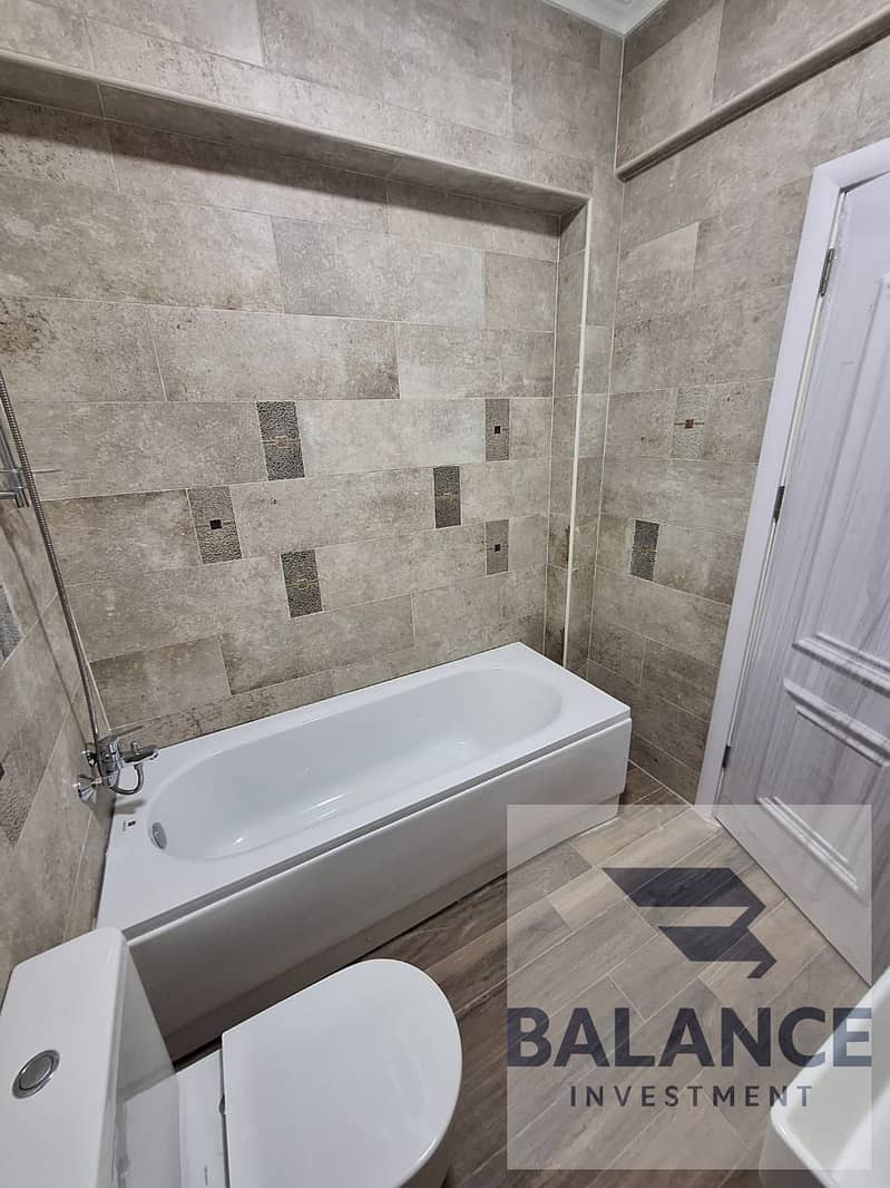 8 e9a1a8ee-60ef-42fa-ab32-bcdc3ce1fc0e. jpg