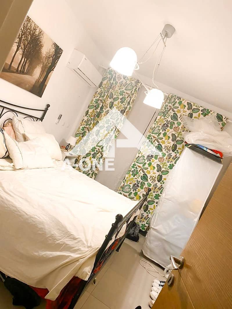 10 213ea1fa-f74a-4f80-b90c-0b7c0d6556c9. jpg