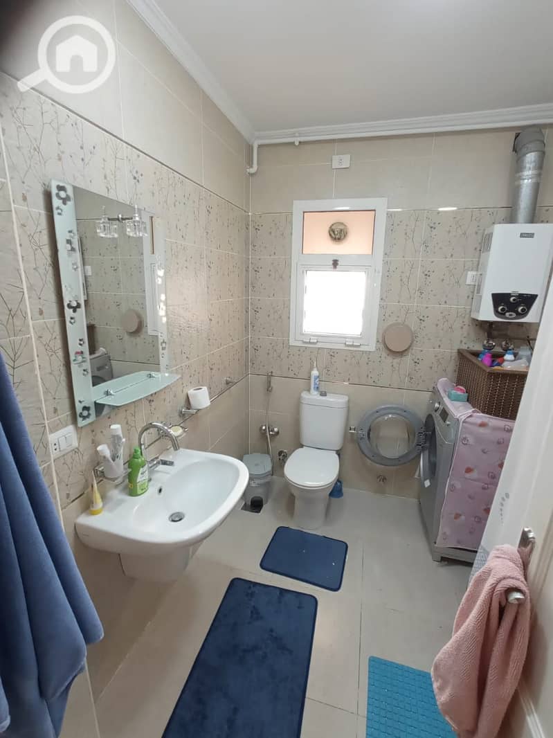 10 WhatsApp Image 2025-12-10 at 14.10. 38_d0fe8fbf. jpg