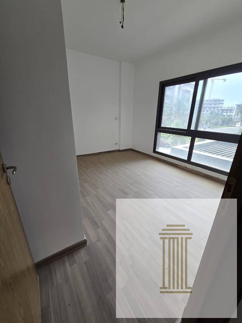 6 WhatsApp Image 2025-12-10 at 2.19. 21 PM (3). jpeg