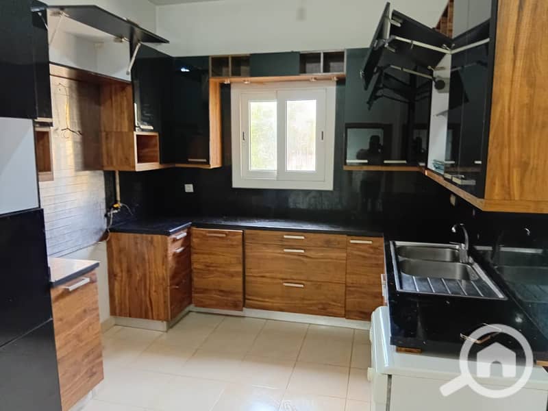 4 WhatsApp Image 2025-12-07 at 15.13. 47 (1). jpeg