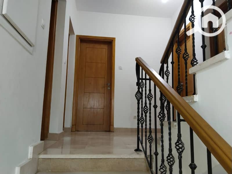 6 WhatsApp Image 2025-12-07 at 15.13. 45 (1). jpeg