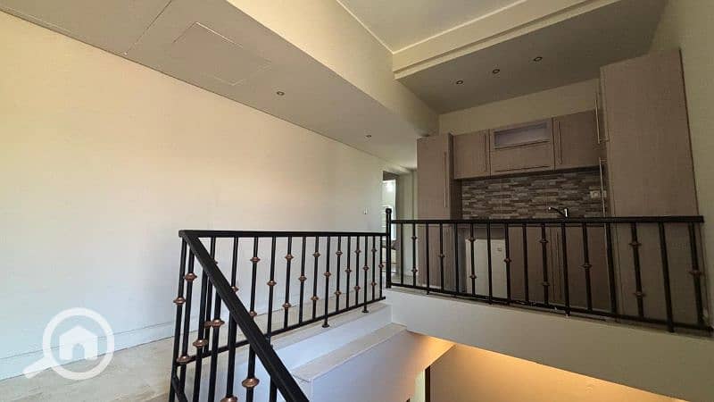 14 6f336f60-4e46-42f4-8086-bf0603b2701b. jfif. jpg