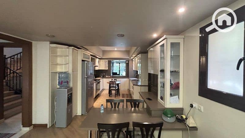 25 c1c5d76d-31b2-430c-8caf-c7e0e6a82e49. jfif. jpg