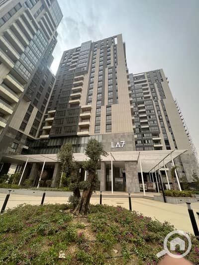4 Bedroom Hotel Apartment for Sale in Sheikh Zayed, Giza - IMG-20241202-WA0279. jpg