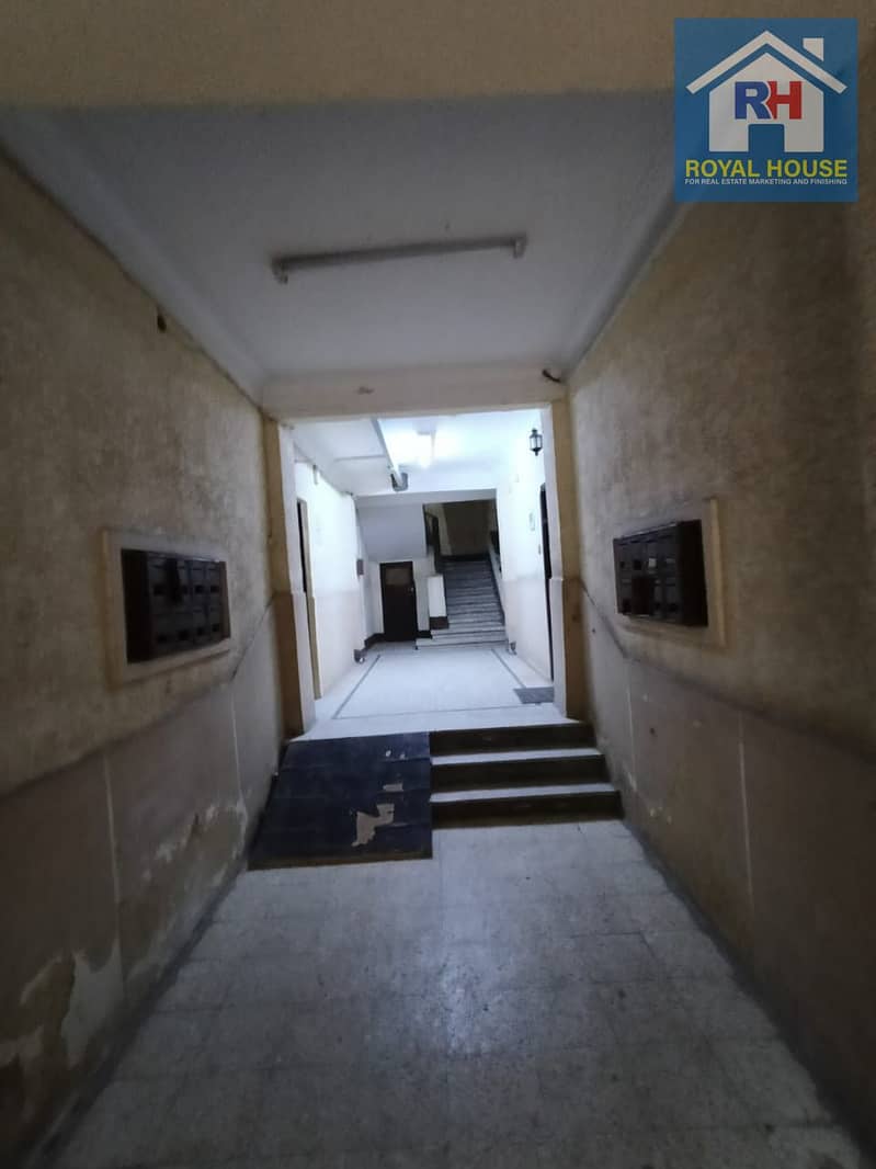 10 f3f0d33e-3122-4653-b7d9-74ffabbad9c0. jpg