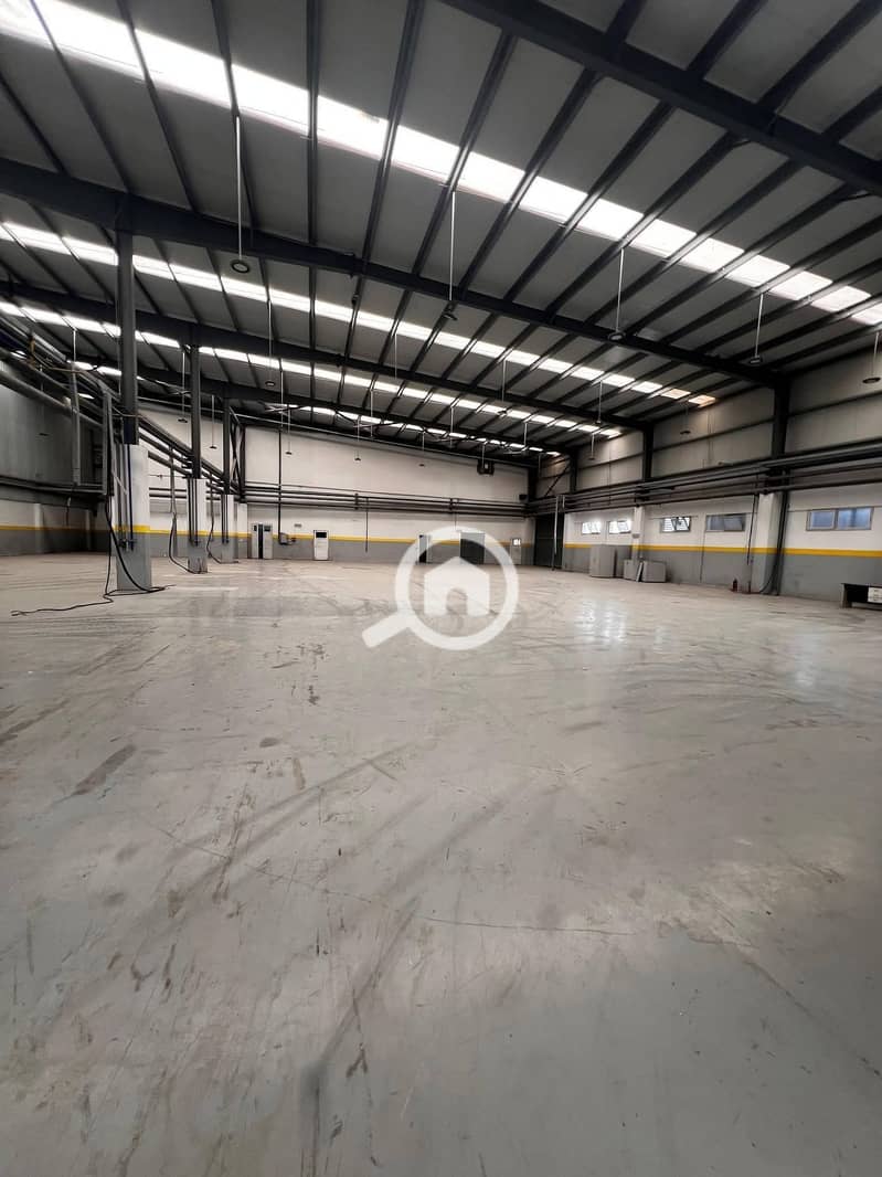 4 WhatsApp Image 2025-12-07 at 21.35. 58_b0a8e358. jpg