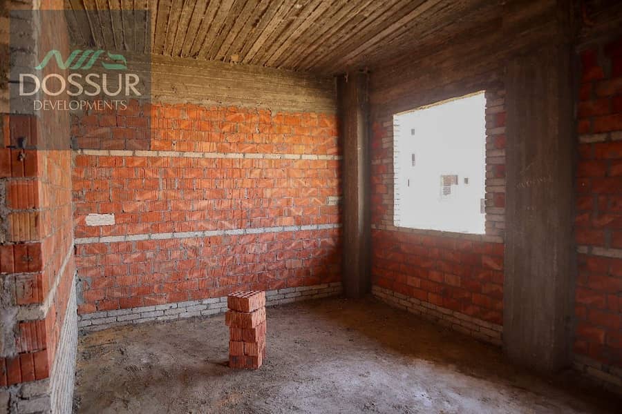 12 WhatsApp Image 2025-05-18 at 11.47. 28_5b1a5802. jpg