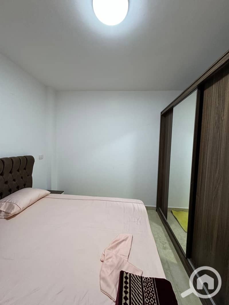 5 6f0332bd-4b74-4fe0-ab25-b8f517b18db5. jpg