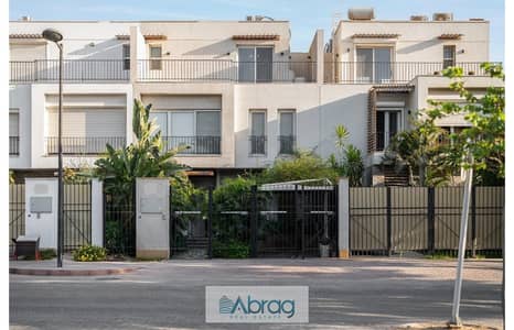 تاون هاوس 5 غرف نوم للايجار في الشيخ زايد، الجيزة - 55acf541-66c2-4f3b-9bd1-90ce086556ef. jfif. jpg