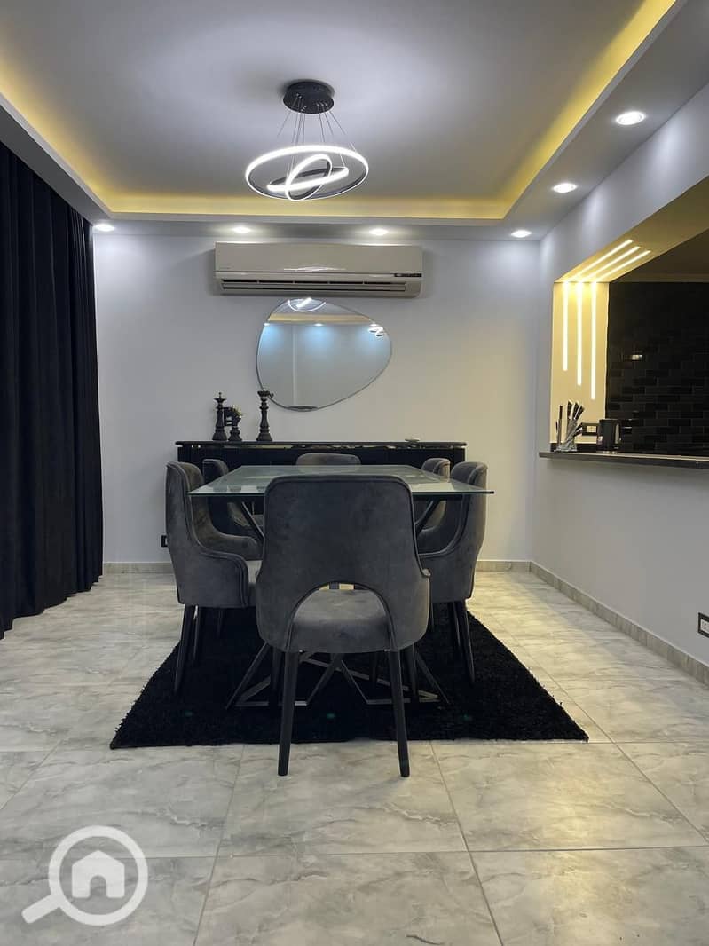 3 2858bf0a-7cb7-4ca7-9a0a-ce02af2ad729. jpeg