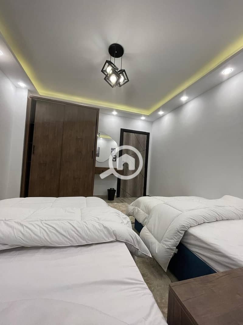 5 7b63f545-1e97-4c15-a3c9-2d5f3c2df406. jpeg