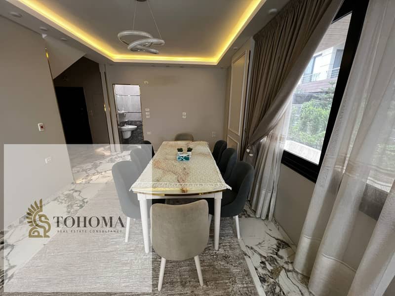 2 502182cb-79ec-4100-8a1f-dd16a67eb28f. jpg