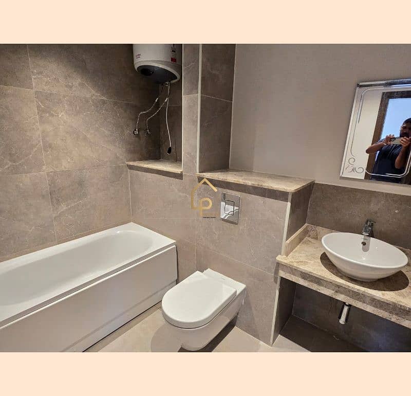 5 WhatsApp Image 2025-09-29 at 4.01. 02 PM (2). jpg