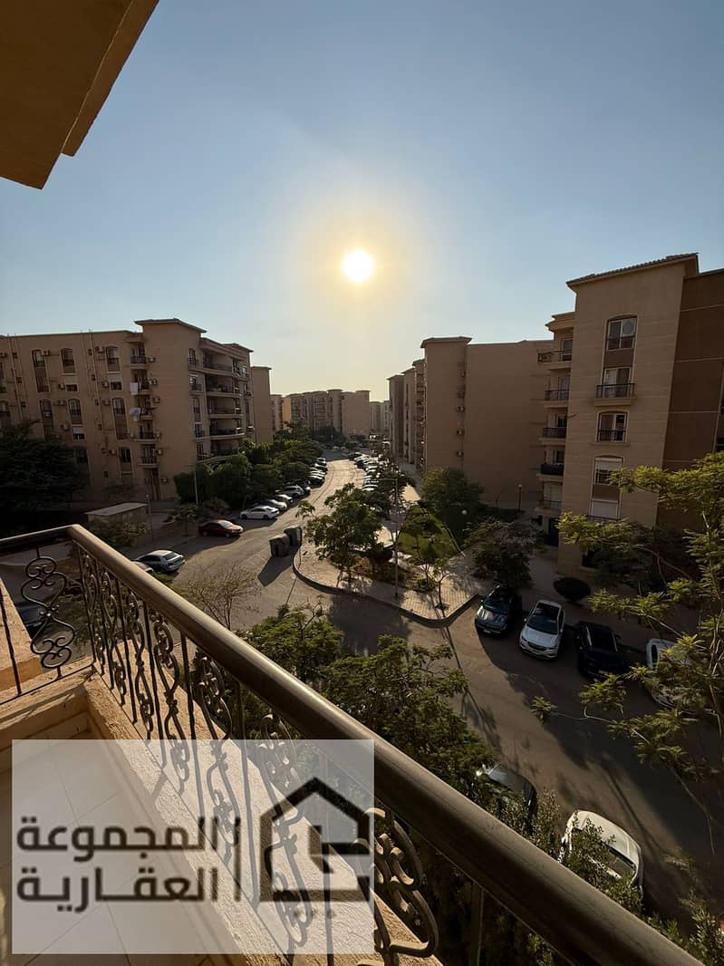 2 bc312573-00dc-4d89-9bee-8895a283742a. jpg