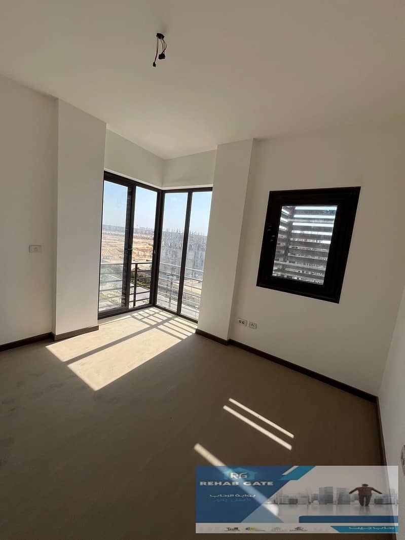 7 8e610a79-eafe-4869-930d-4a21d02716b7. jpeg