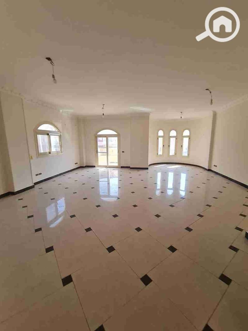 1000211285. jpg 1000211285. jpg