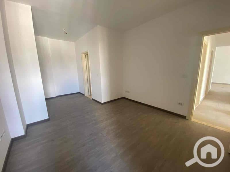 10 0b2cd917-45e9-4f9d-ba4b-4ea8ff858cbd. jpg