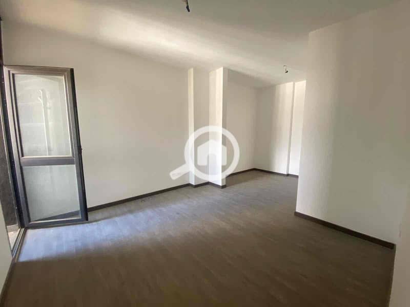 11 c464f550-25e9-4b69-adab-d8b5d19a8d03. jpg