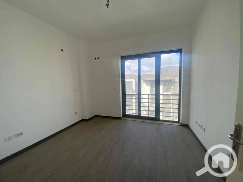 13 d8d8333d-fd40-4ad5-b221-0e18d1b5fd0c. jpg