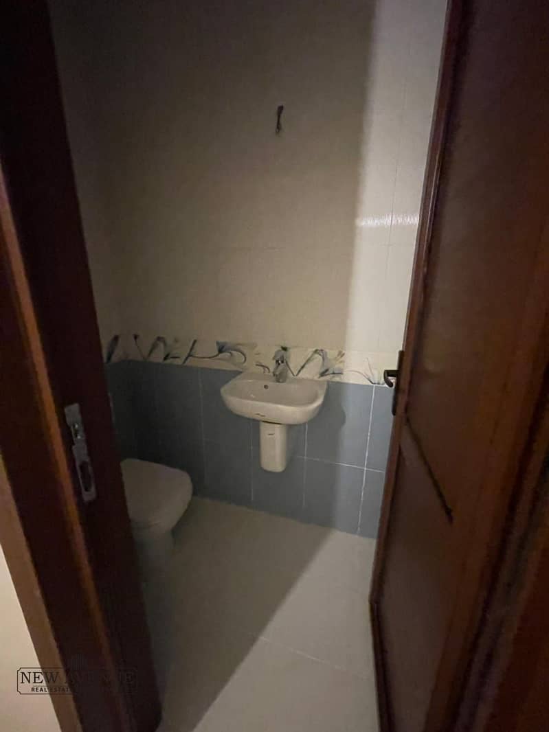 9 WhatsApp Image 2025-12-10 at 4.39. 50 PM. jpeg