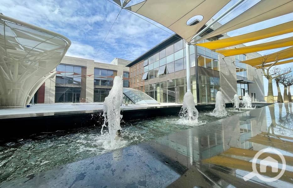 3 WhatsApp Image 2024-12-16 at 10.30. 22 AM_1400x900. jpg