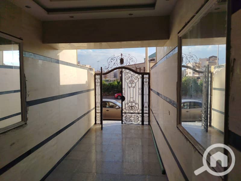 11 7e5f3380-8b51-4cf8-972b-38fe1e48b6ae. jpg